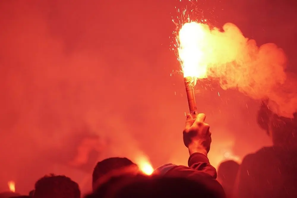 pyro stockfoto no pyro no party