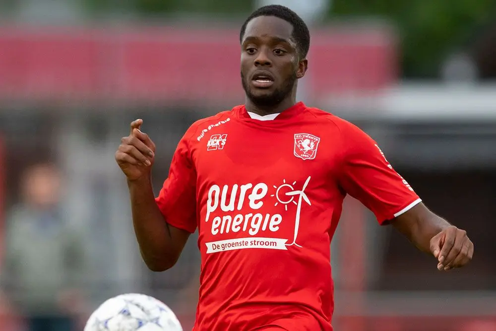queensy menig jong fc twente emmen 2019