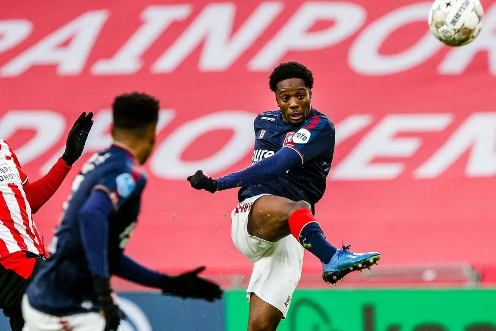 queensy menig psv twente phillips stadion 2020 2021