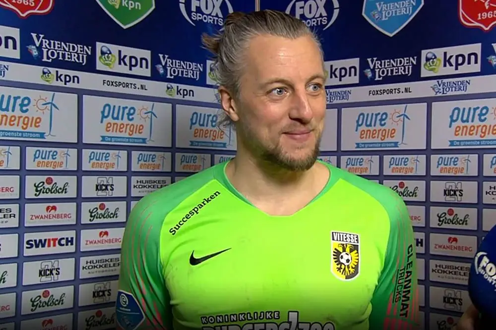 remko pasveer doelman fc twente vitesse 2019 2020
