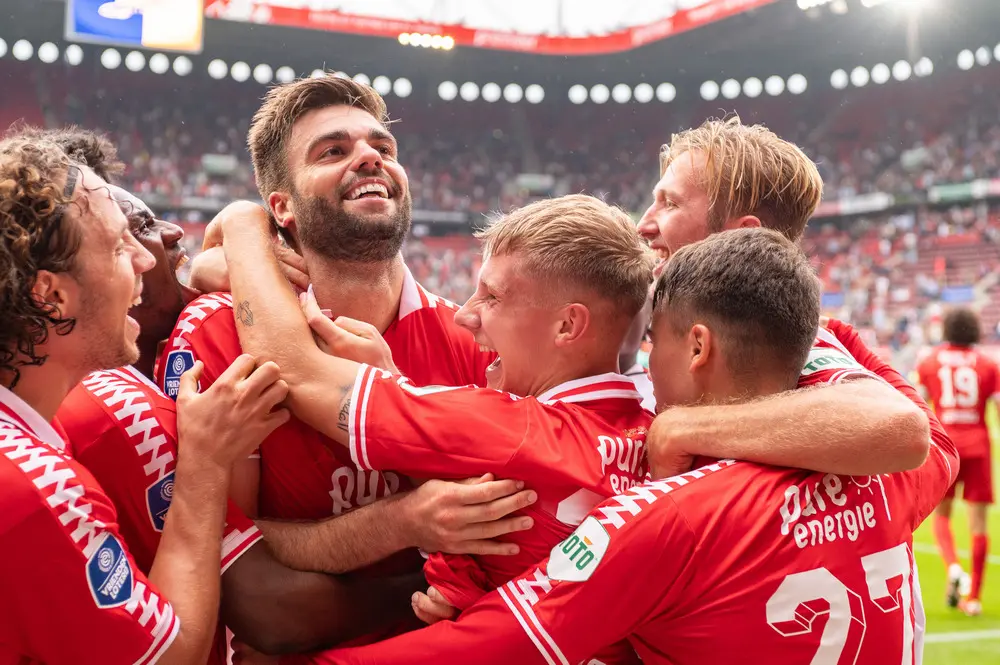 robin propper fc twente ajax jesse bosch juichen gelijkmaker de grolsch veste
