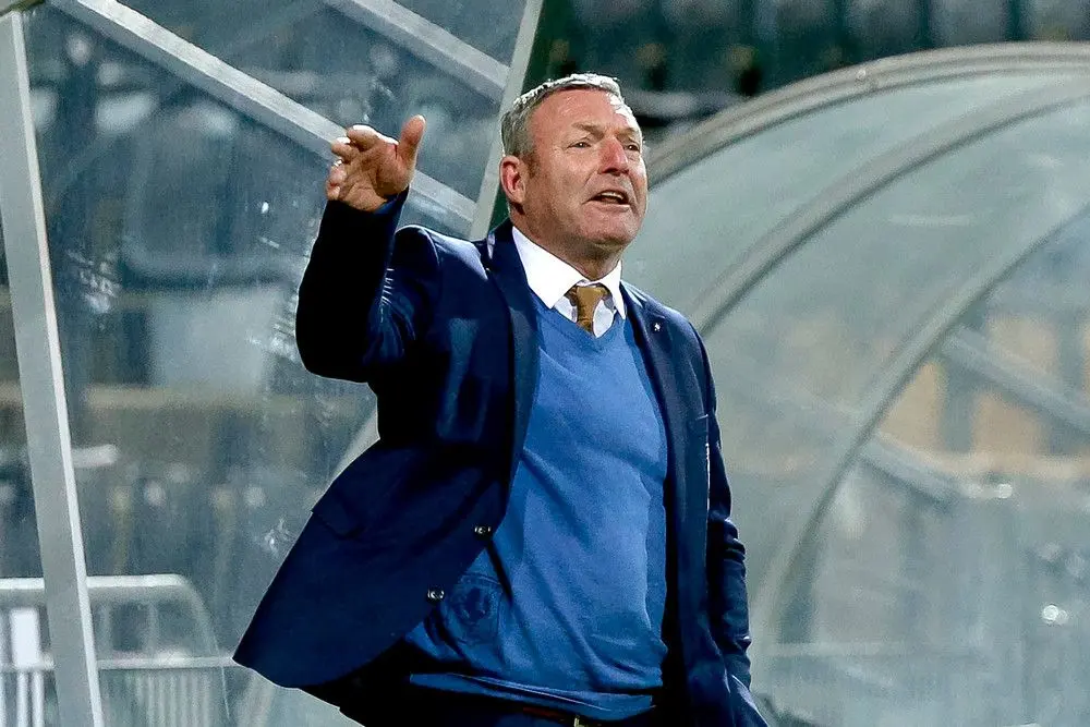 ron jans geeft aanwijzingen vvv fc twente 2020 2021