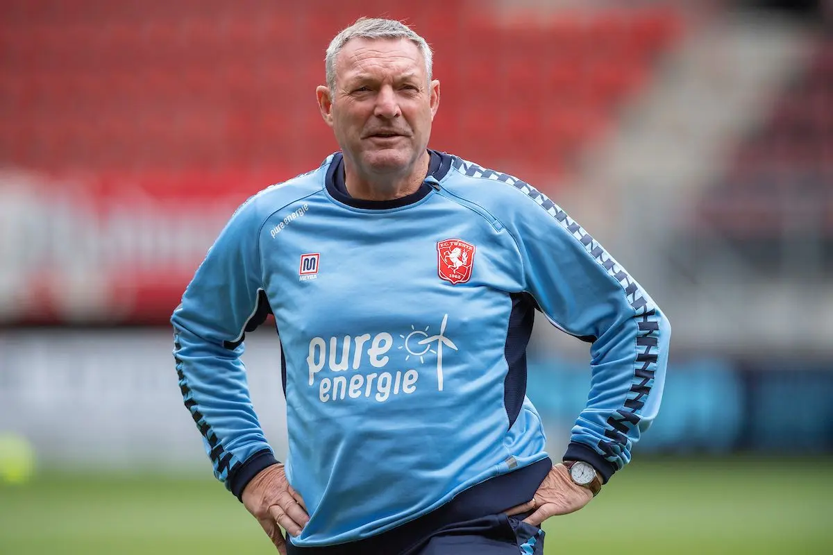 ron jans trainer fc twente training juli 2020