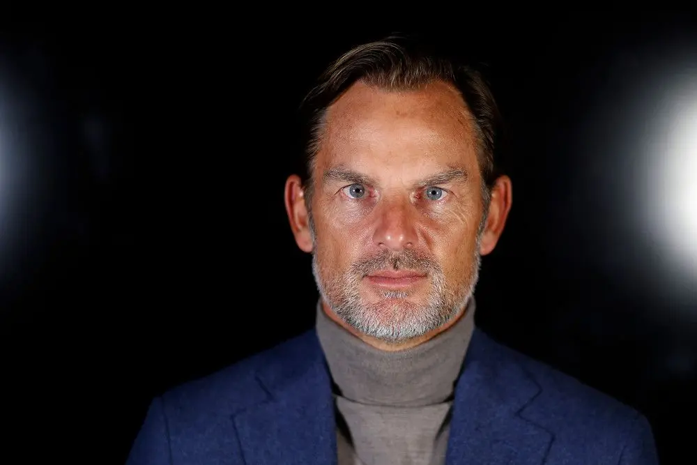 ronald de boer analist fotoshoot