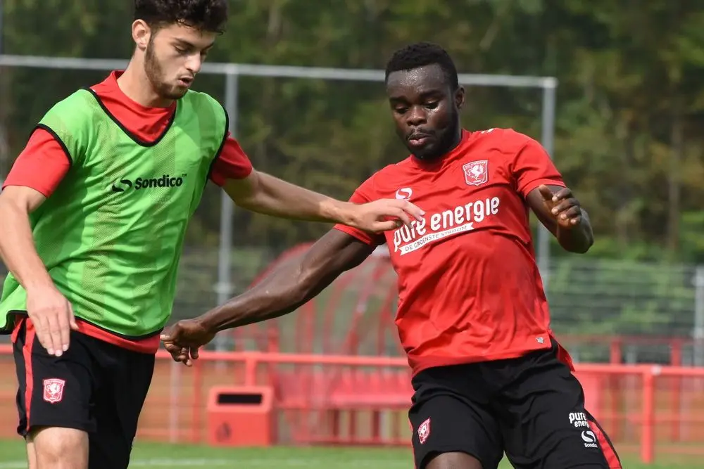 shadrach eghan fc twente training duel 2018