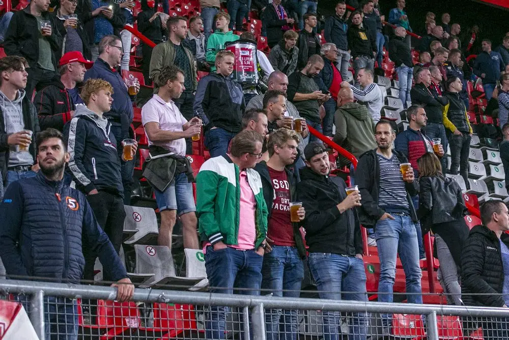 supporters fc twente coronamaatregelen grolsch veste