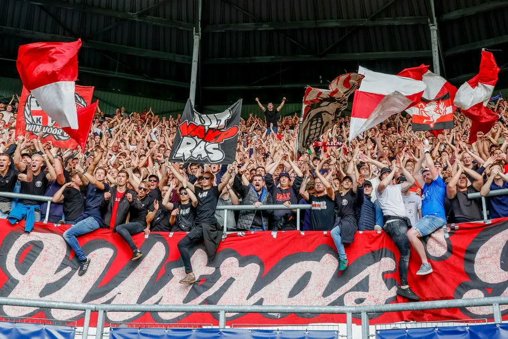supporters fc twente heerenveen uit abe lenstra stadion 2021