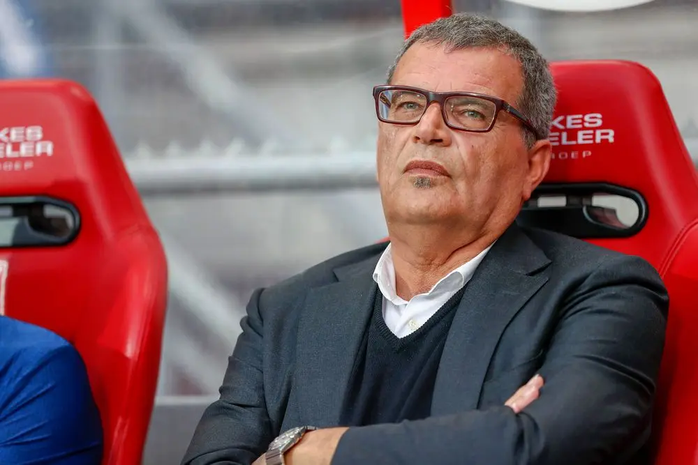 ted van leeuwen fc twente dug out 2019