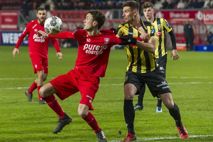 thomas lam fc twente vitesse 2018