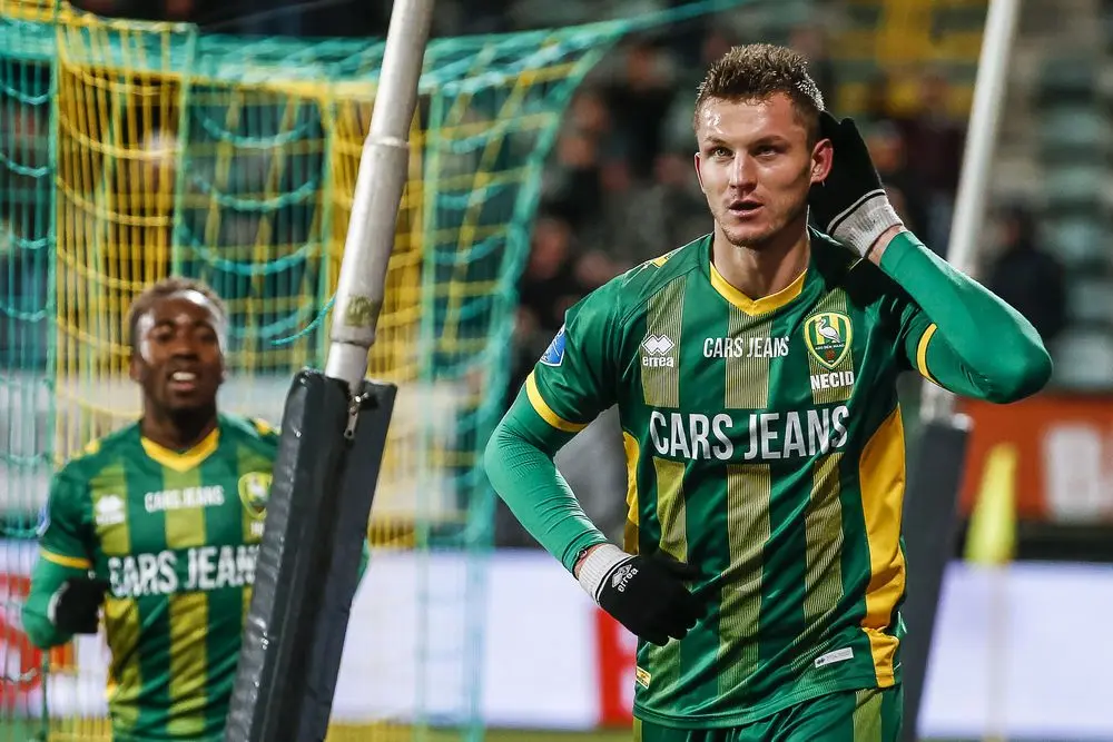 tomas necis ado den haag spits
