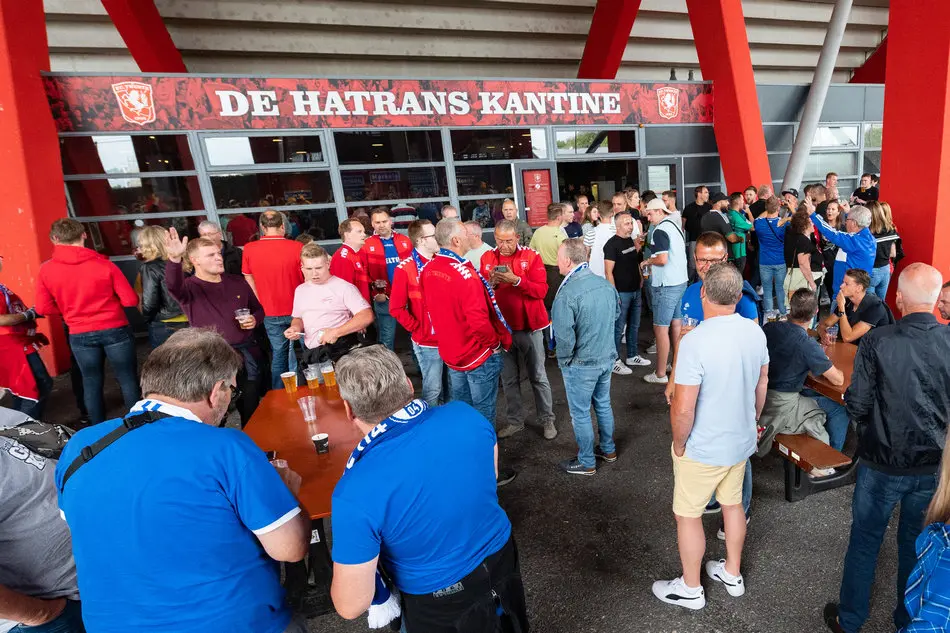 twente schalke supporters kantine 2022