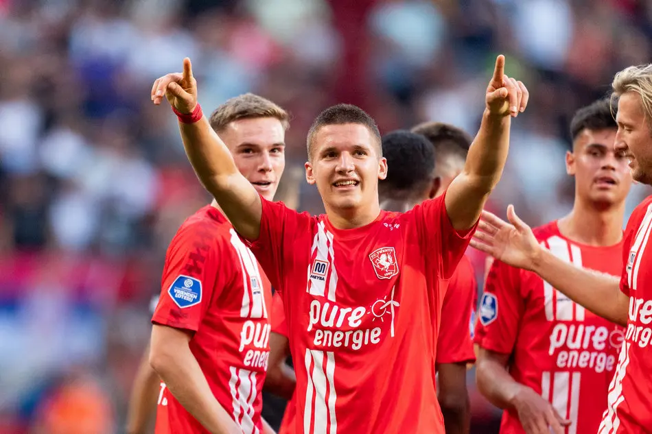 tzolis rots vlap twente cukaricki grolsch veste 2022