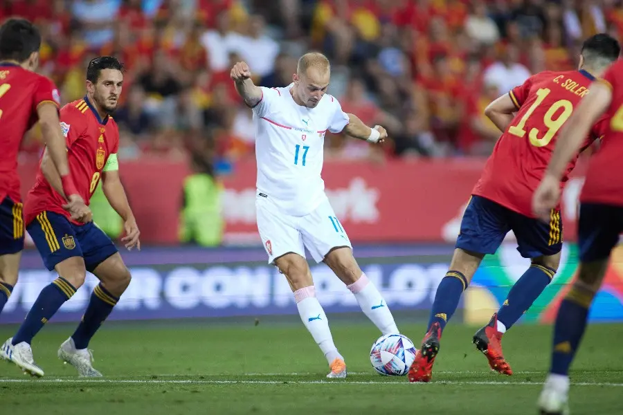 vaclav cerny tsjechie spanje schot carlos soler koke