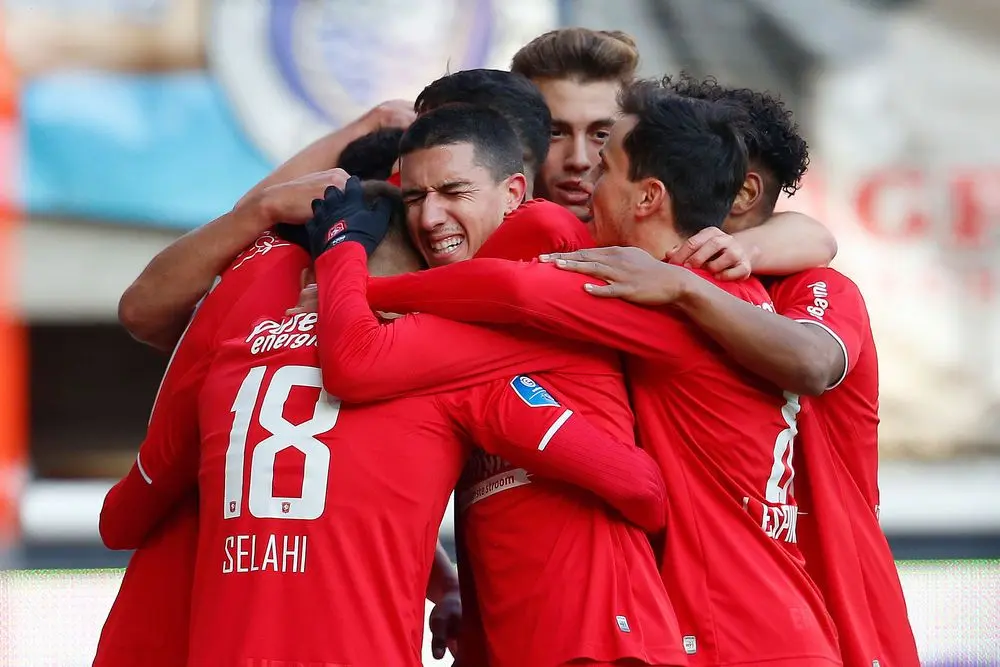 vieren doelpunt aitor espinosa selahi fc twente pec zwolle 2019