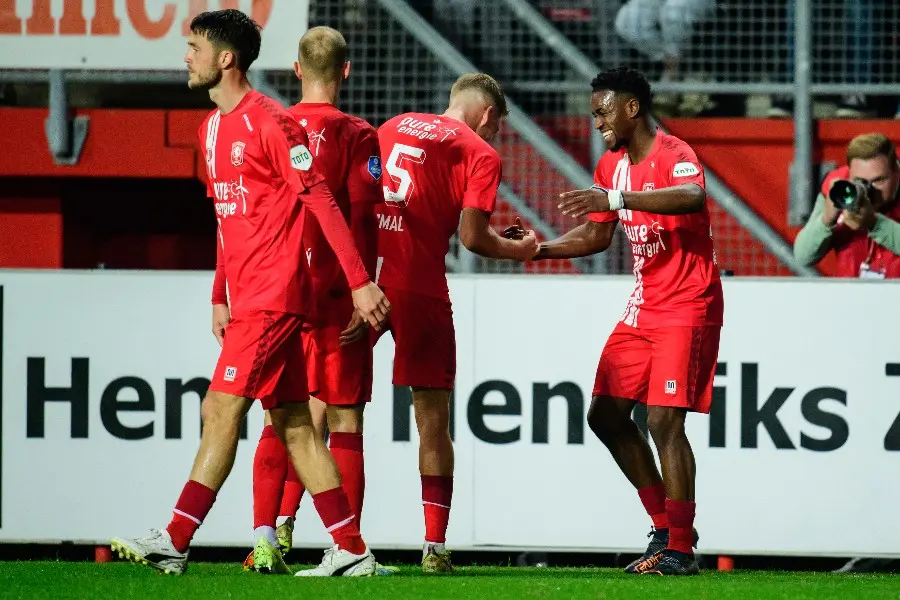virgil misidjan gijs smal ricky van wolfswinkel vaclav cerny fc twente vitesse eredivisie 2022 2023