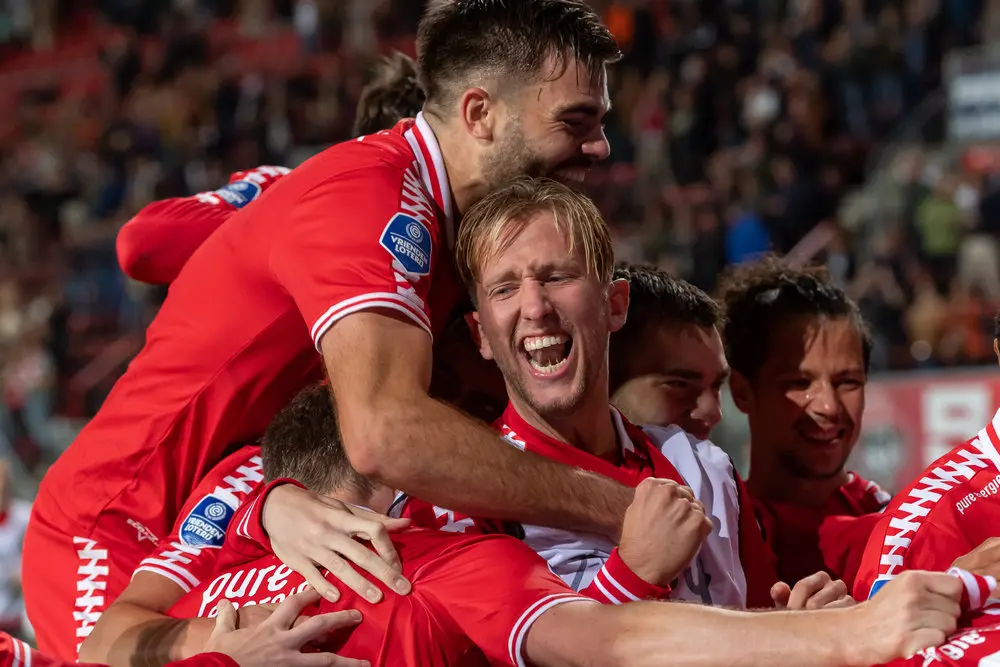 vlap propper vieren doelpunt twente az 2021 2022