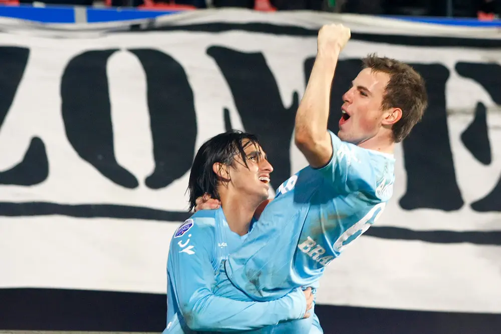 wout brama bryan ruiz doelpunt vieren twente nec 2009