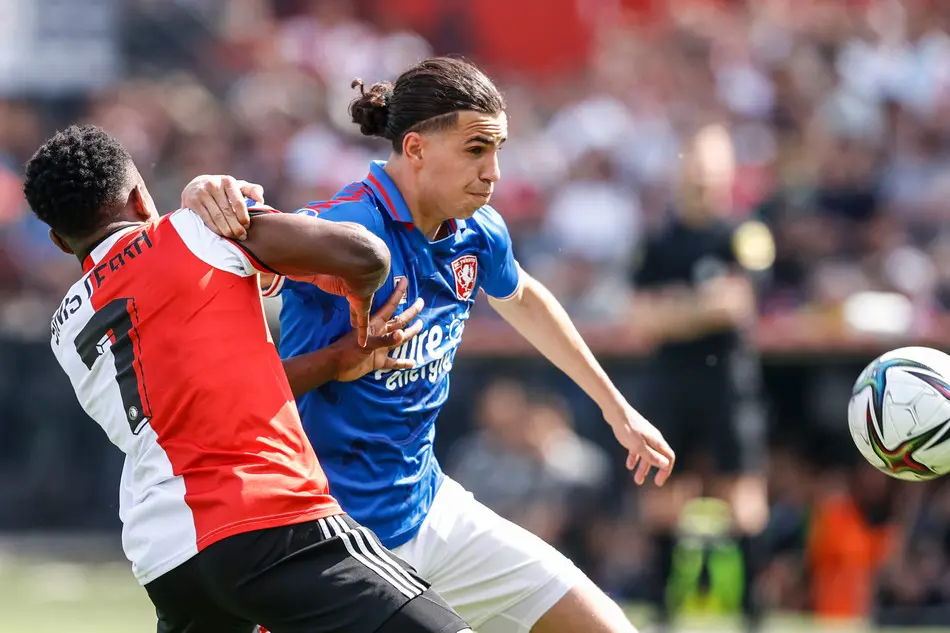 zerrouki sinisterra feyenoord twente 2022