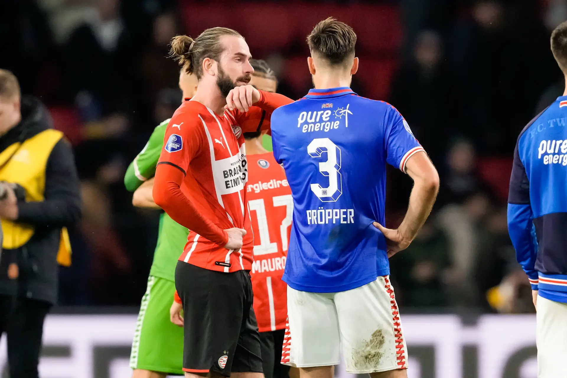 robin davy propper psv fc twente 2021 2022