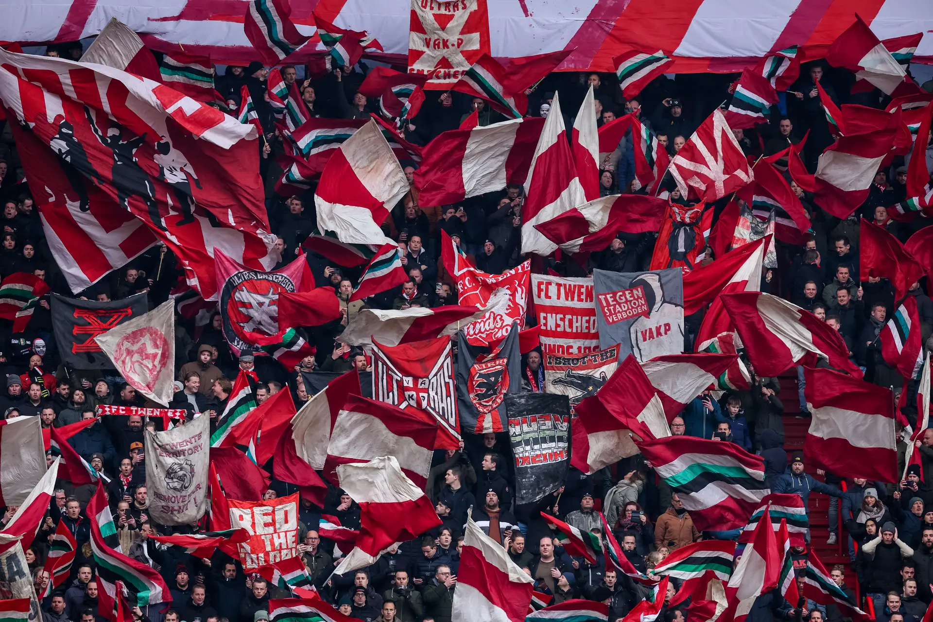 sfeeractie vak p twente feyenoord 2023 grolsch veste