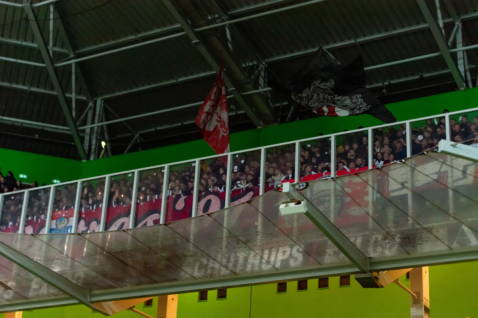 fc groningen fc twente euroborg 2022 2023 uitsupporters uitvak supporters ultras
