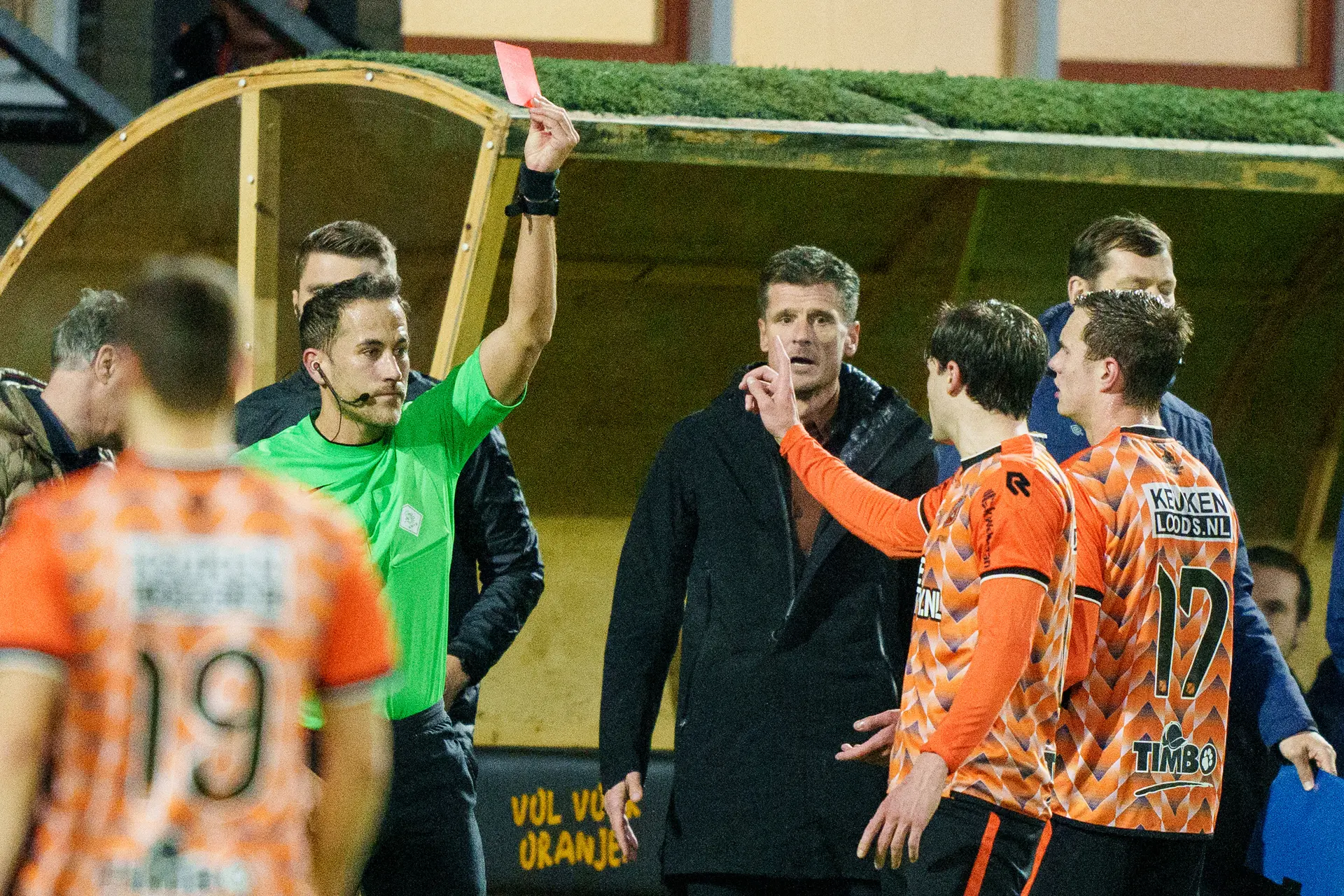 gaetano oristanio fc volendam az rode kaart scheidsrecter martin perez 2022 2023
