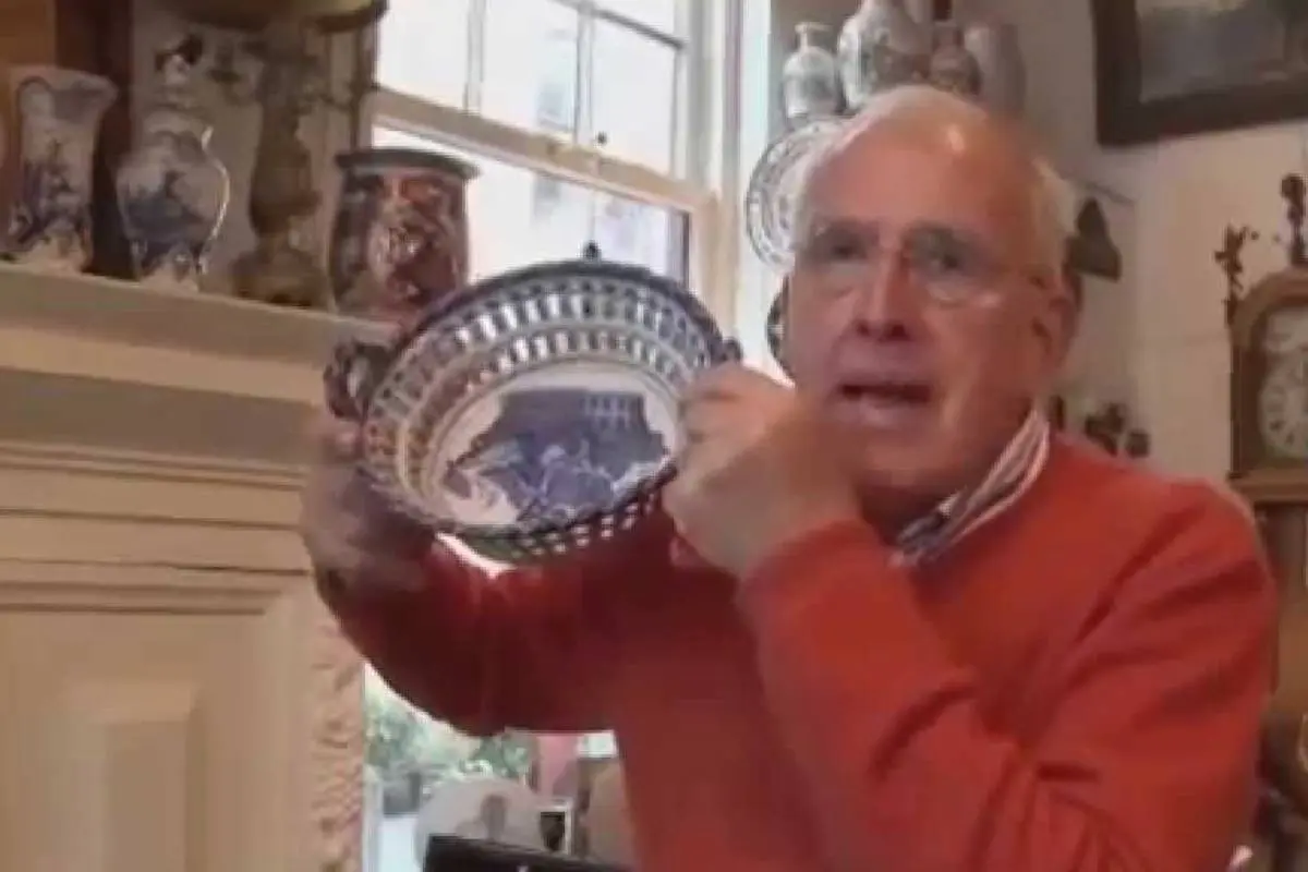 Meneer Mand krijgt ‘schadevergoeding’ van Maxim Hartman