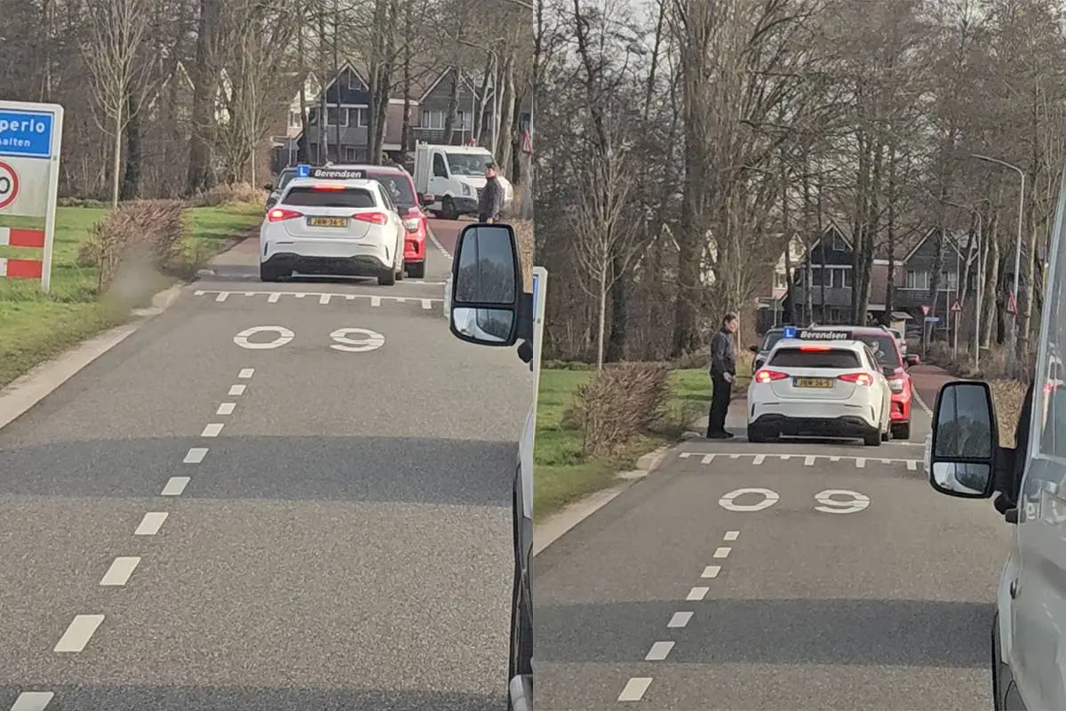 Man doet eigenwijs tegen lesauto