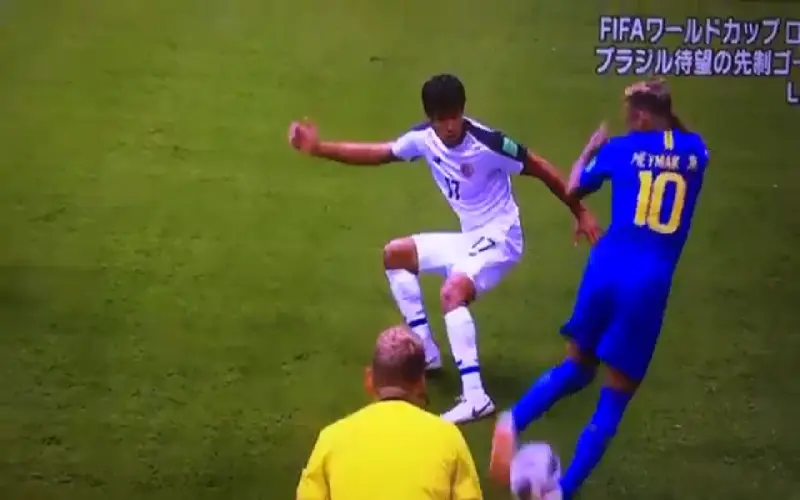neymardribblecostarica