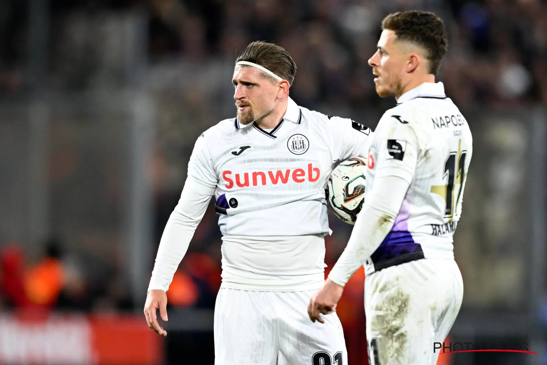 Anderlecht-fans zijn razend op eigen speler: "Wat een clown!"