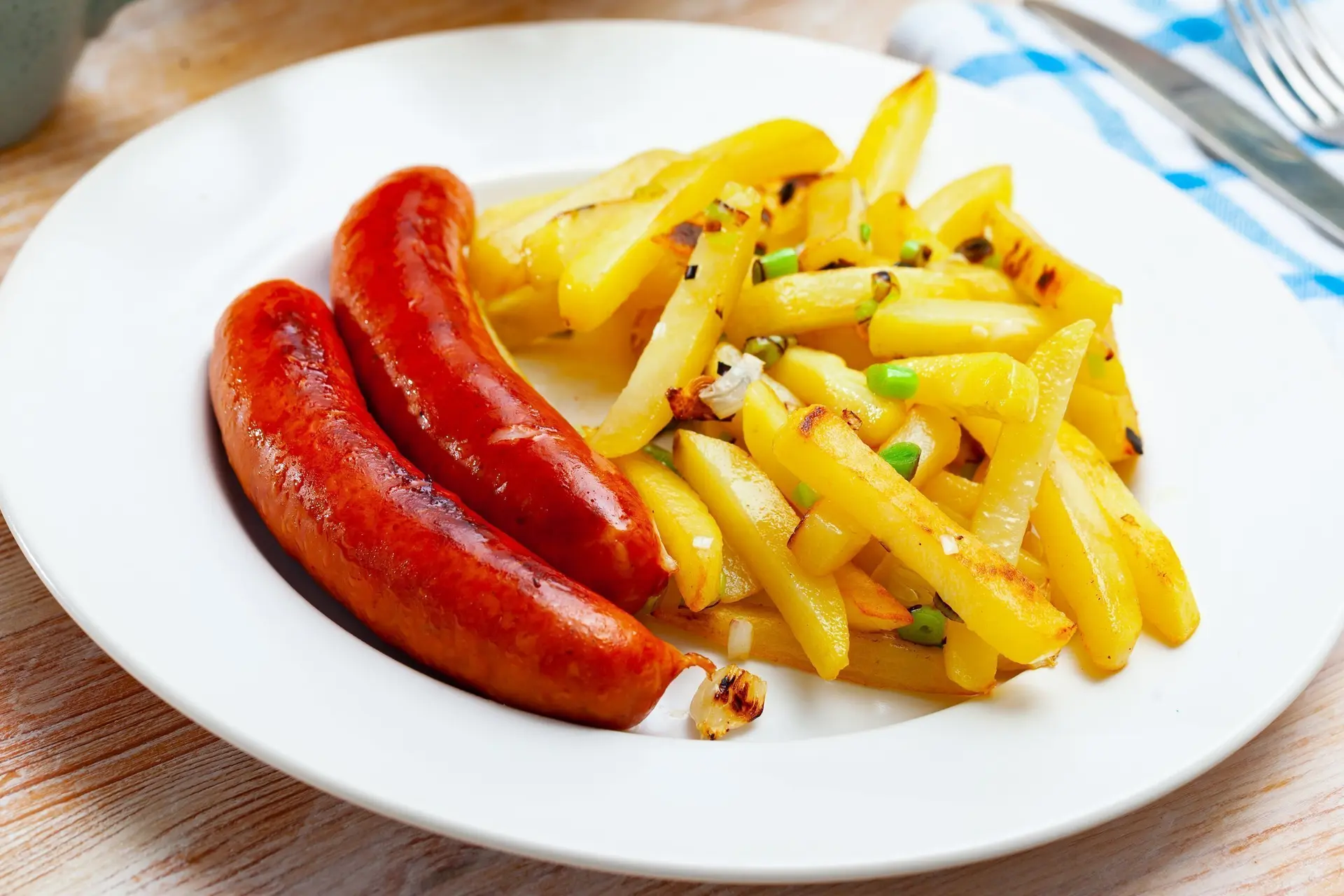 'Verpakte pizza's, frites, worst en andere fastfoodproducten beschadigen je hersenen'