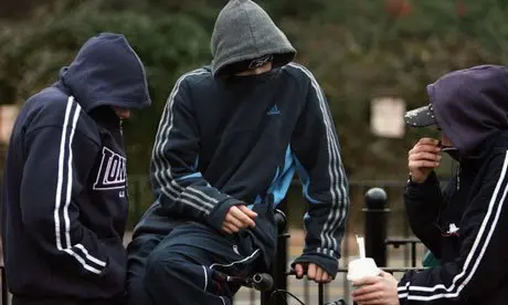 Jeugdcriminaliteit daalt, helft verdachten is allochtoon en dat aandeel stijgt