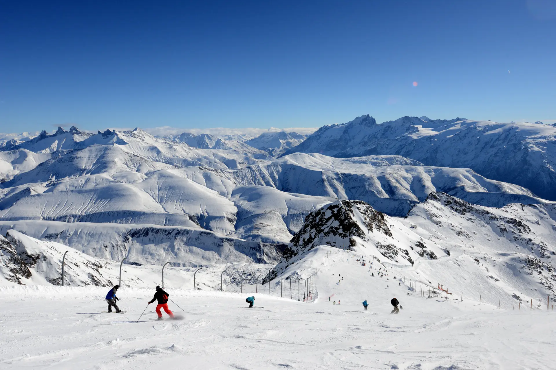 Vroeger kon je het hele jaar skiën op gletsjer Alpe d'Huez, nu nog grootte van een tuintje