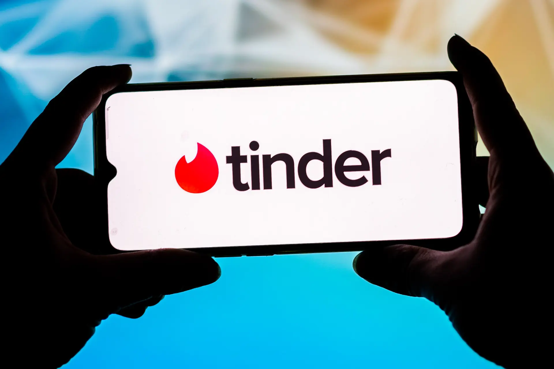 Deze gewoonte moet je snel afleren als je een date wil op Tinder