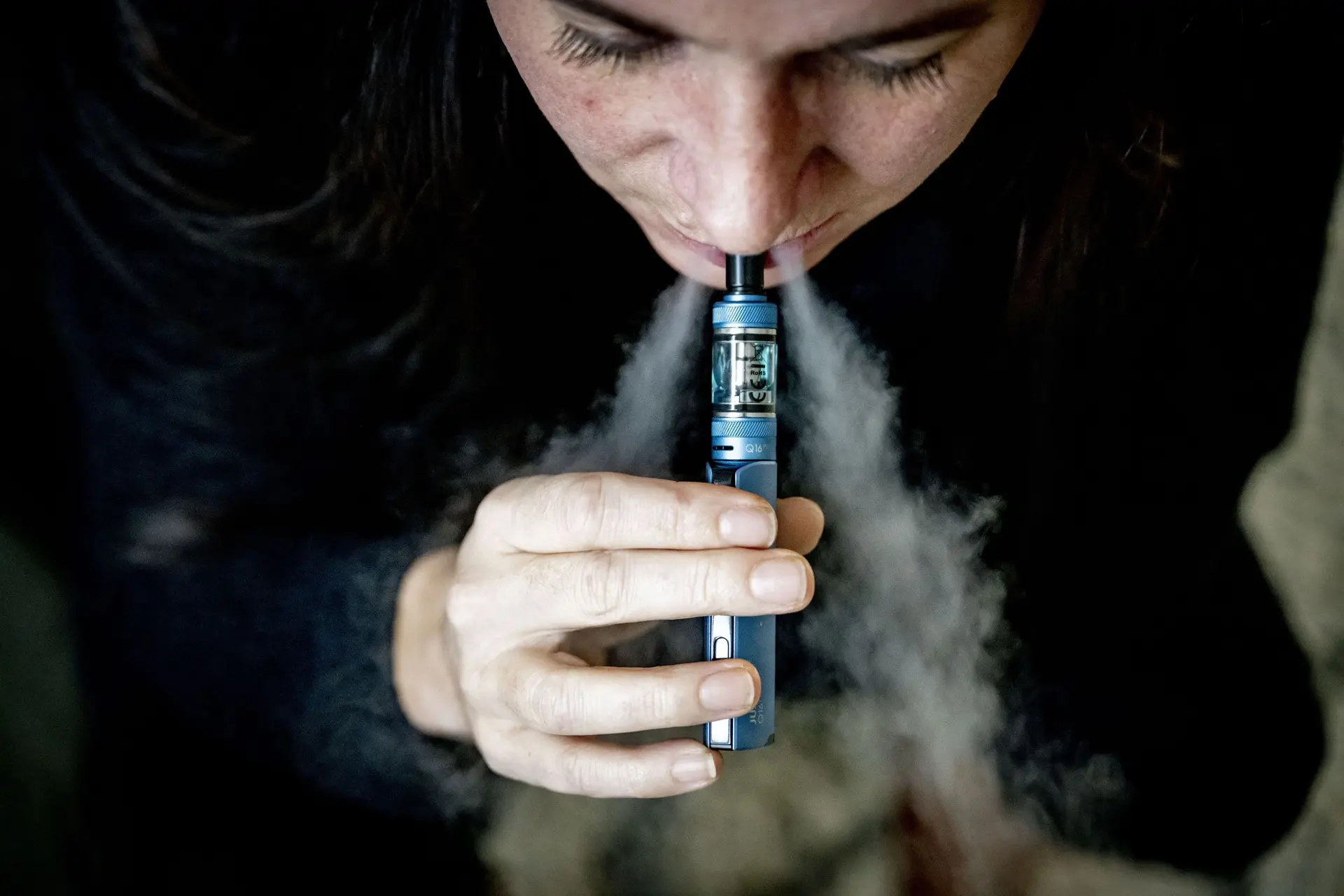 Jongeren maken longen kapot door overmatig vapen: Longartsen maken zich 'heel veel zorgen'