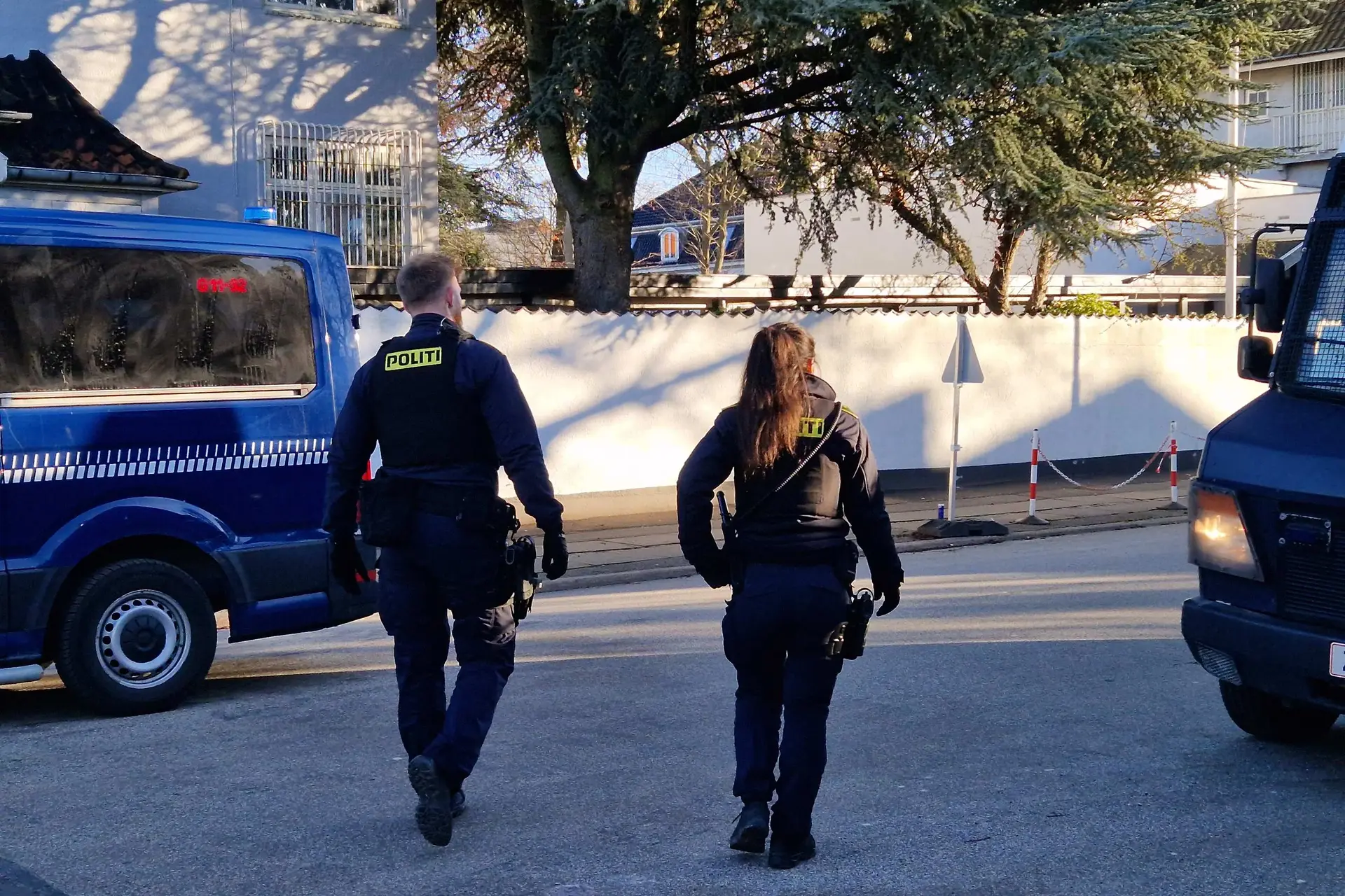 'Vanvidskørsel’: Deense politie arresteert Duits echtpaar om 'krankzinnig rijgedrag' en veilt hun auto