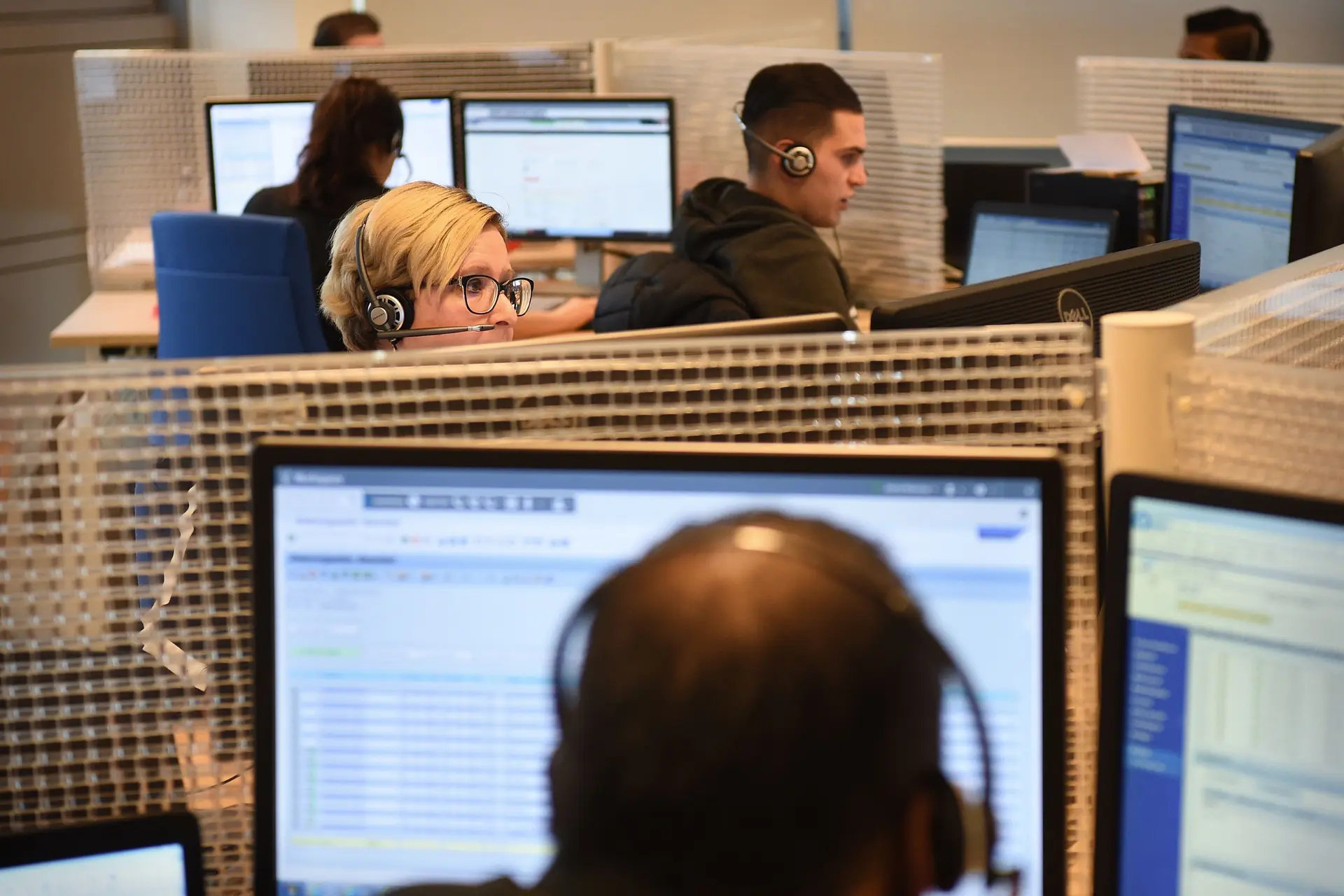 Illegale geluidsopnames door Bol.com en Achmea: Kijk uit wat je zegt als je in de wacht staat
