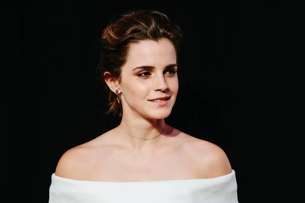 Emma Watson de mist in met tatoeage