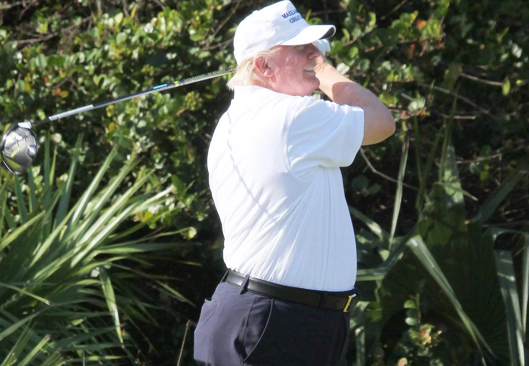 Trumps werkdagen worden steeds korter: uurtje vergaderen, beetje tv kijken en dan...golf
