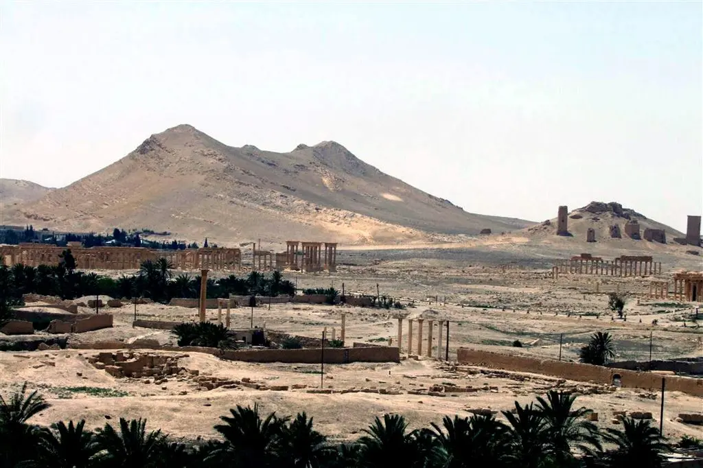 is blaast eeuwenoude tempel in palmyra op1440366491
