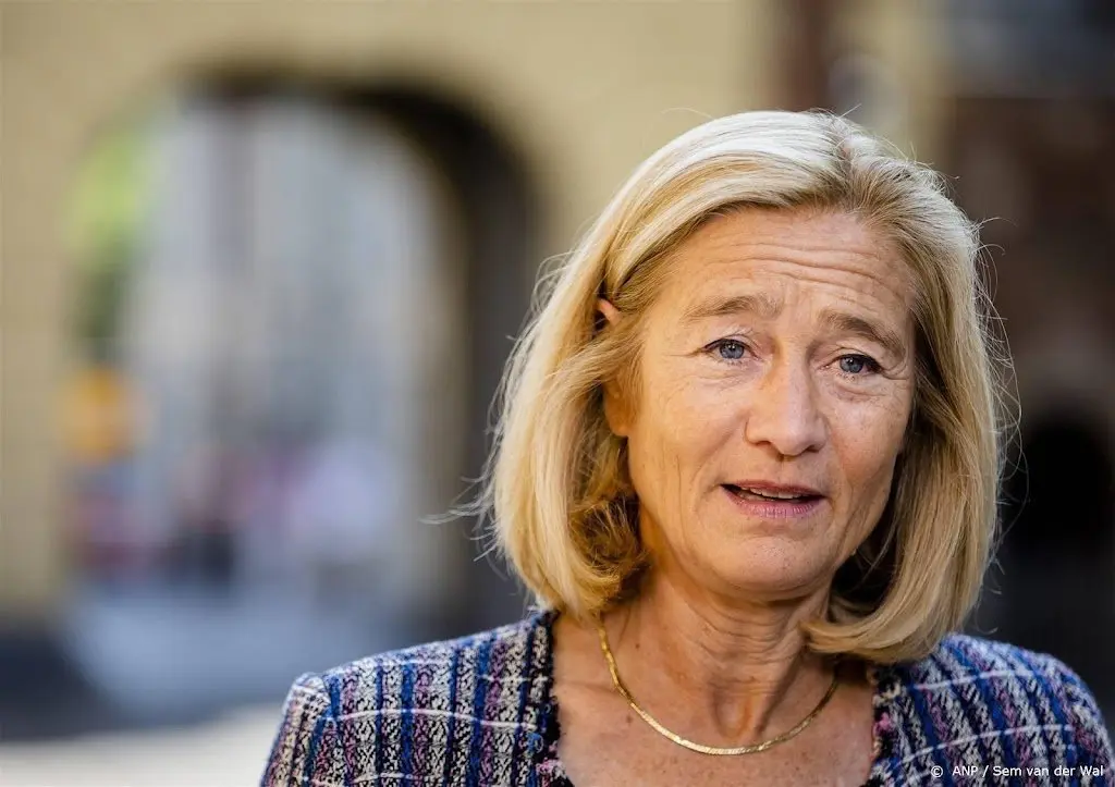 Minister grijpt in om nieuwe vertraging uitrol 5G te voorkomen