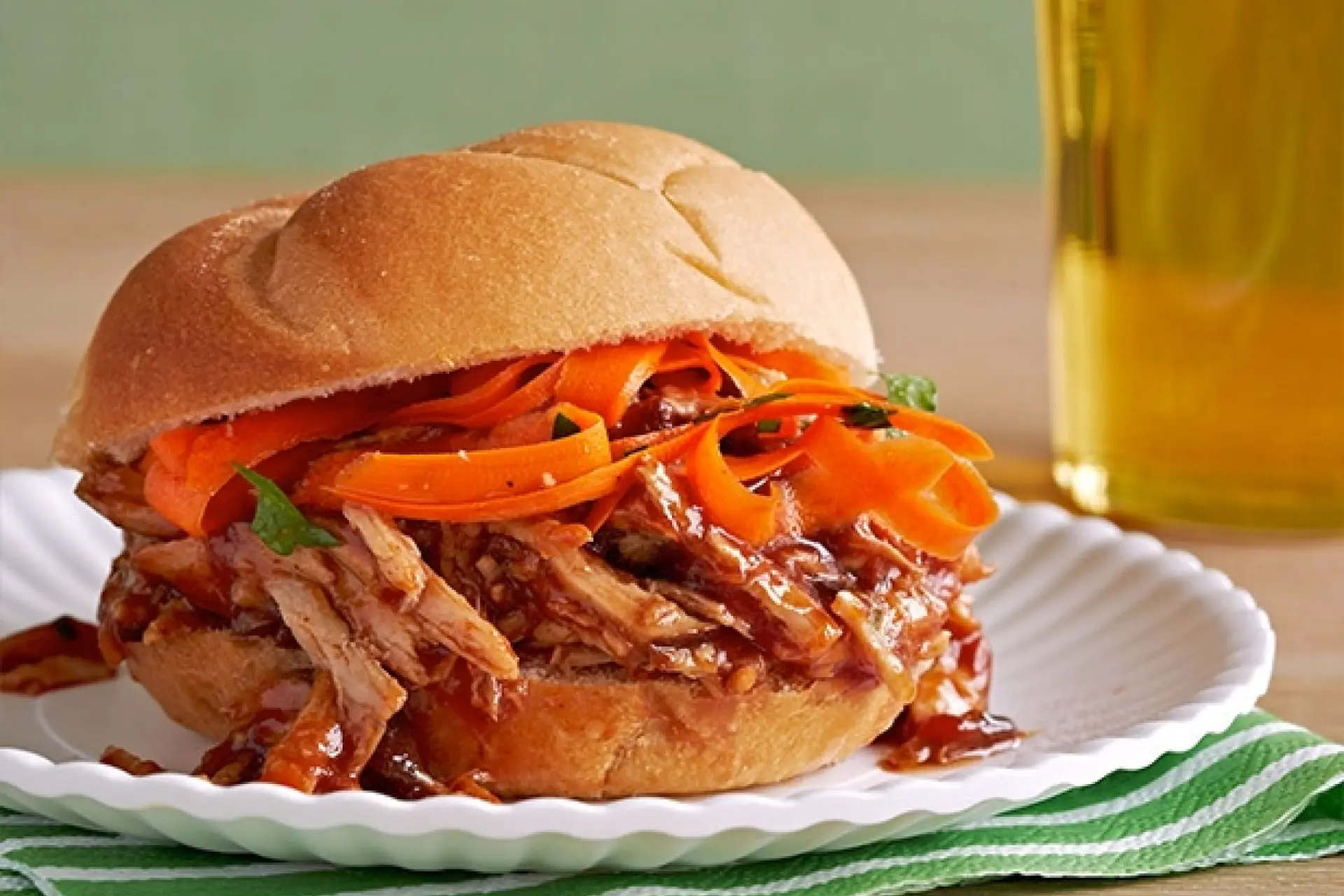 mn0710h bbq pulled pork sandwich s4x3jpgrend sniipadlarge