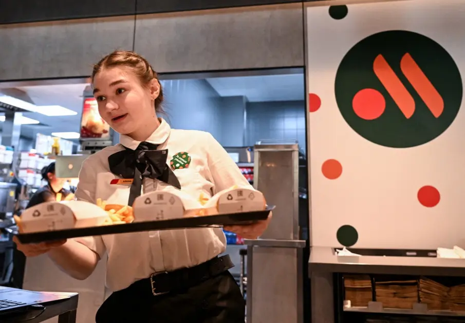 De Russische McDonald's-vervanger heeft amper friet en wel schimmel
