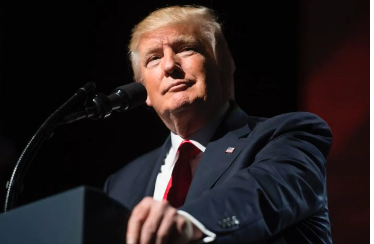 Welk woord komt bij je op als je aan Trump denkt?