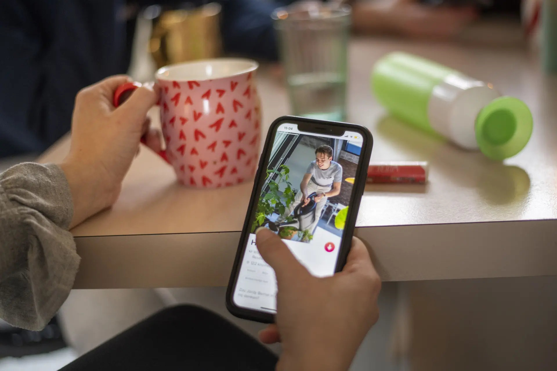 Wil je meer matches op datingapps? Verwijder deze foto's dan van je profiel