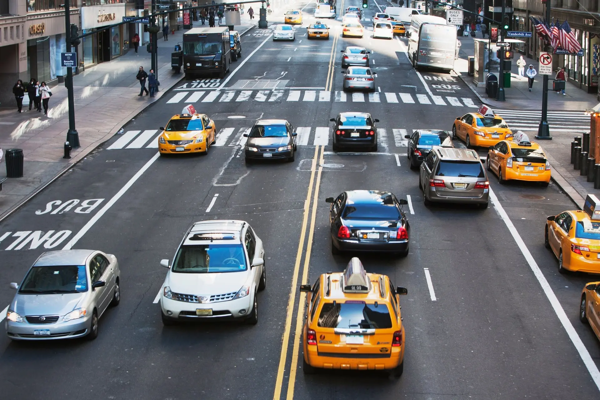 China dreigt massaal auto's stil te zetten in de VS, waarschuwt Amerikaanse minister