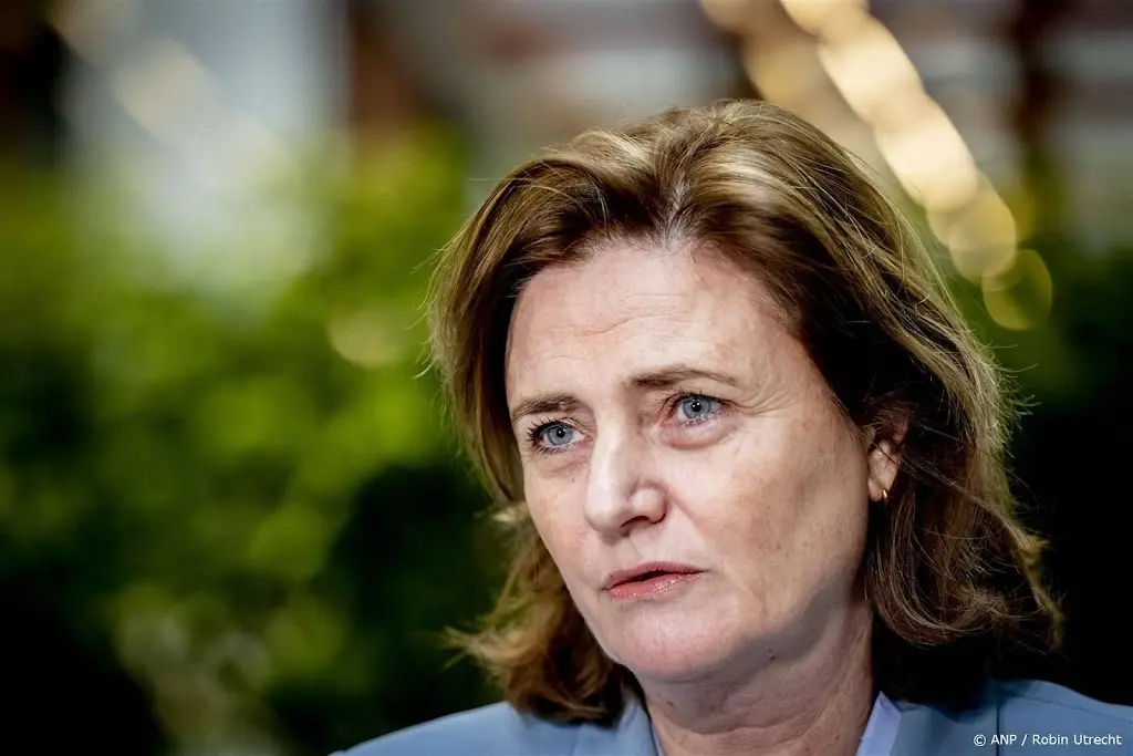 Minister van Gennip vindt zwangerschapsdiscriminatie bij WNL onbegrijpelijk