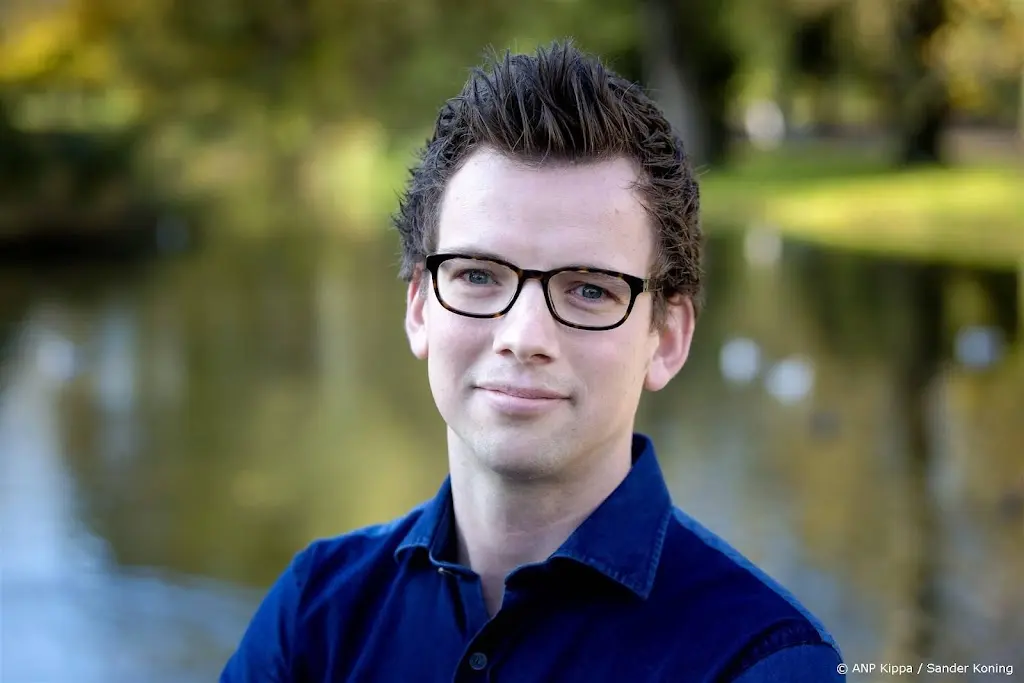 Pieter Derks doet oudejaarsconference voor NPO