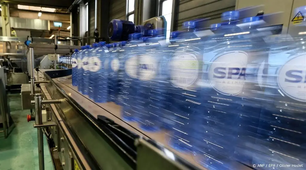 Hogere prijzen stuwen verkopen maker Spa-mineraalwater