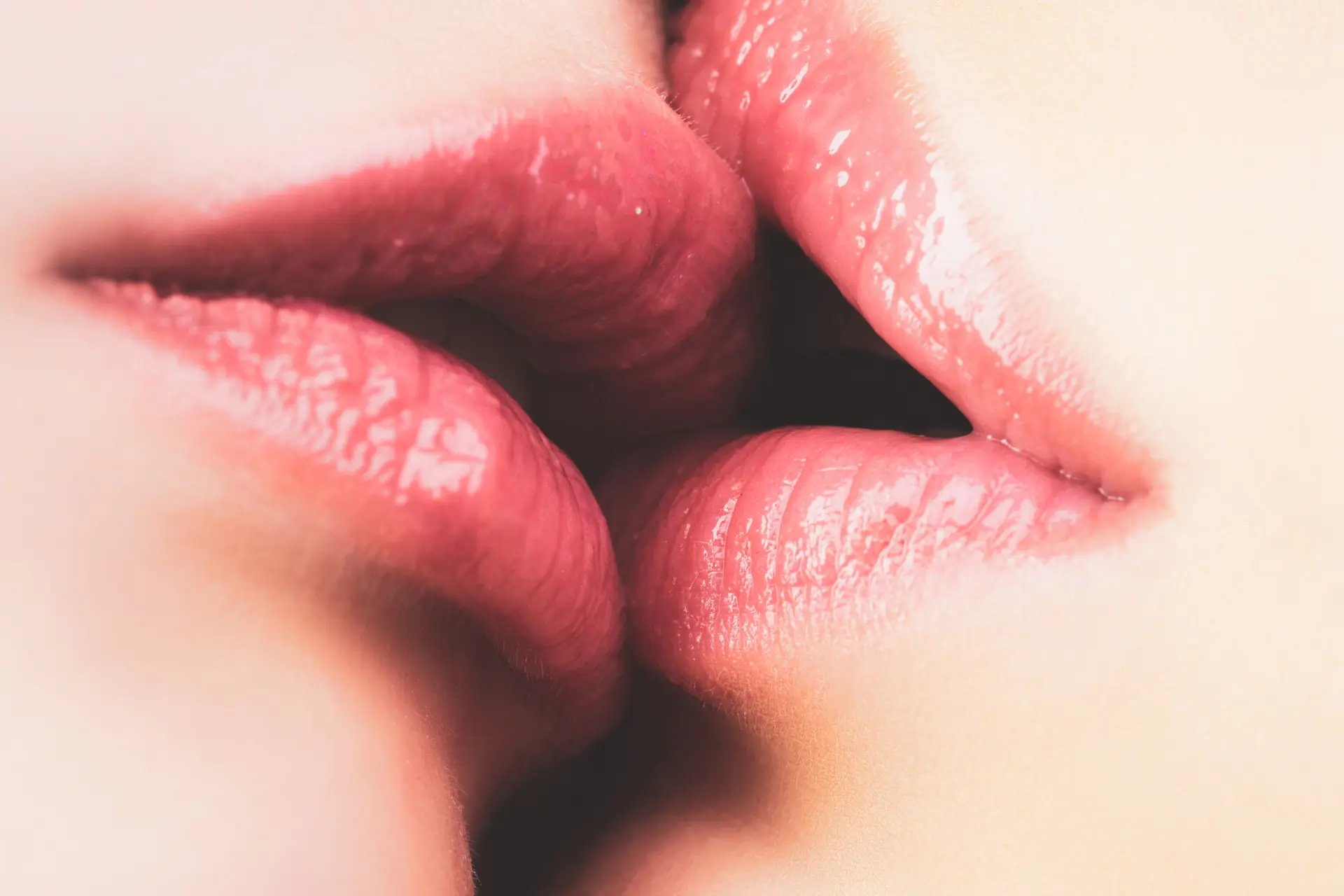Vrouwen hebben veel vaker orgasme met vrouw dan met man